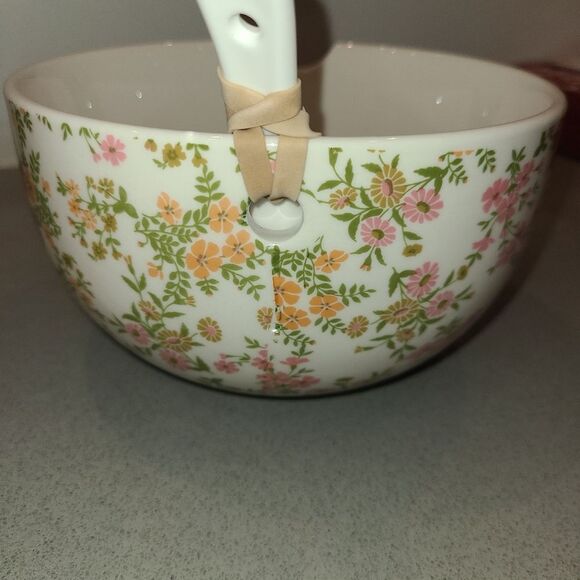 Sunday Mornibg Ceramics Noodle / Ramon Bowls with Spoons - Picture 3 of 5